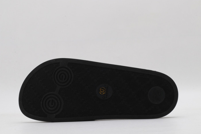 Gucc* Sandal53