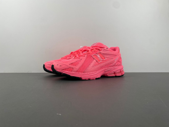 New Balance 1906R ''Neon Pink'' ASOS Exclusive M1906RAP