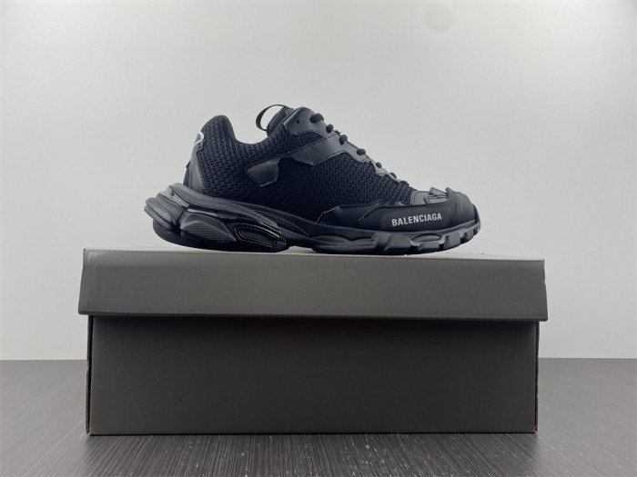 TRACK SNEAKER TS048