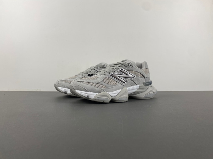 New Balance 9060 ''Silver Metallic Grey'' U9060JGR