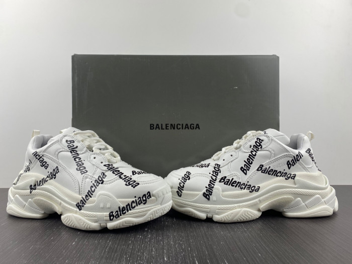 TRIPLES TRAINER SNEAKERS 2000076