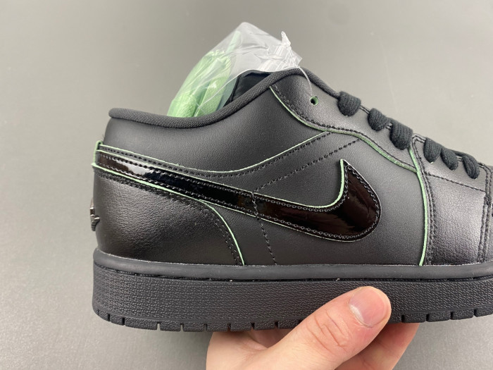 AIR JORDAN 1 Retro Low HM3690-001