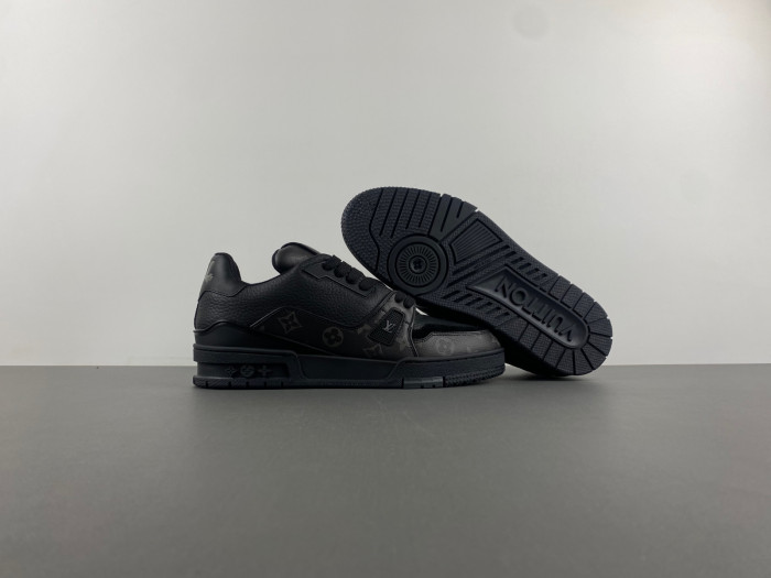 LV TRAINER SNEAKER LVT-000616