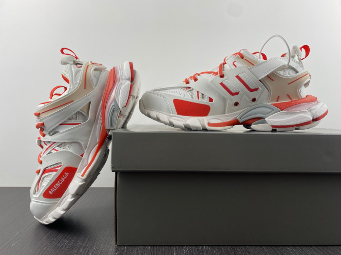 TRACK SNEAKER TS050