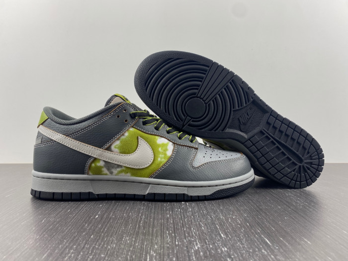 HUF x Nike SB Dunk Low NYC