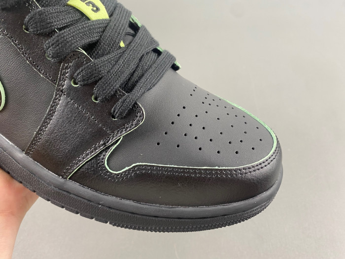 AIR JORDAN 1 Retro Low HM3690-001