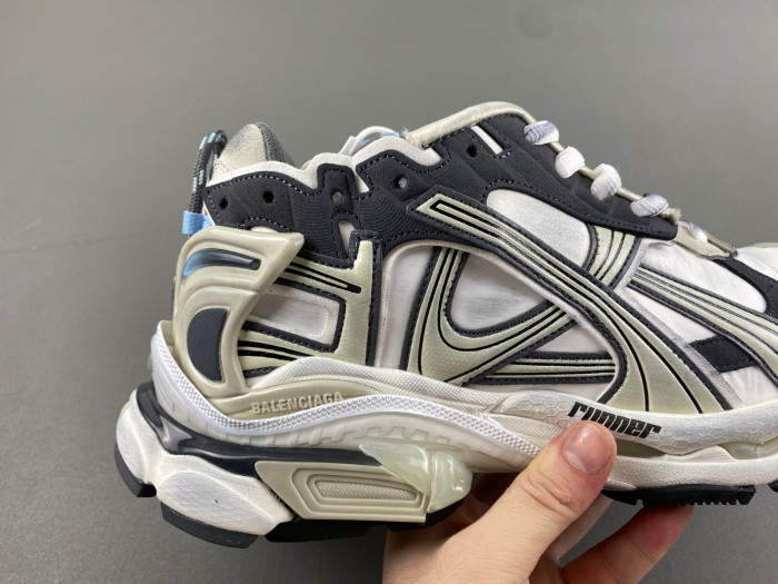 RUNNER SNEAKER RS105