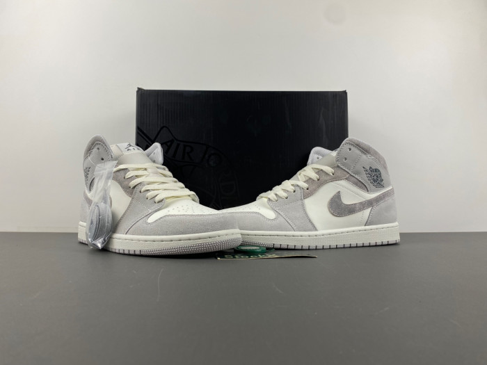 Air Jordan 1 Mid SE Neutral Grey Sail FQ7720-002