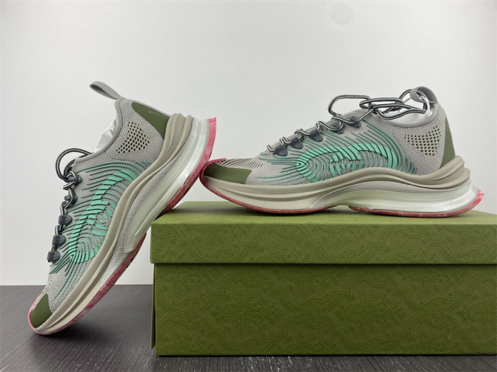 GUCC* SNEAKER 126