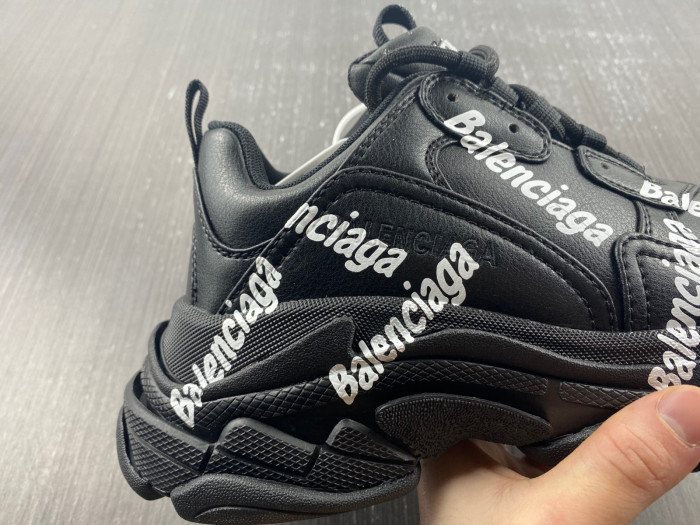 TRIPLES TRAINER SNEAKERS 2000081