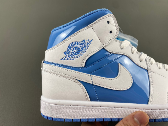 Air Jordan 1 Mid