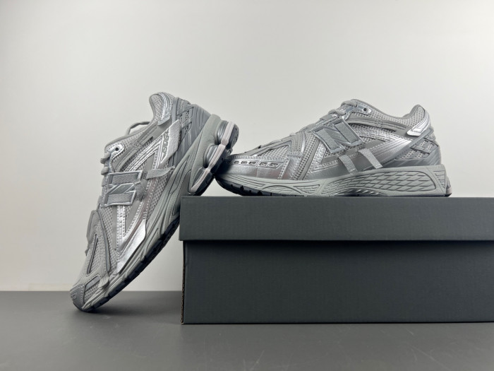 NEW BALANCE SNEAKER 1906A