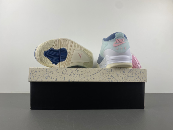 Air Jordan 4 RM