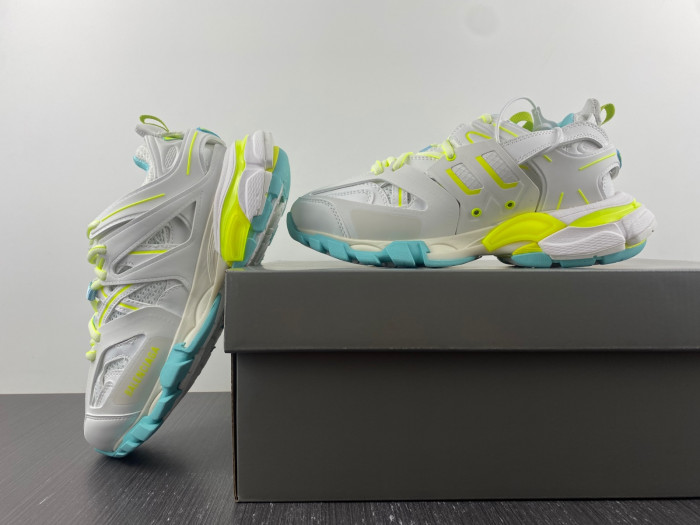 TRACK SNEAKER TS052
