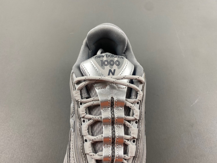 NEW BALANCE 1000