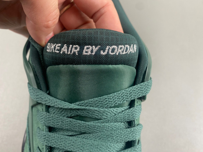 Air Jordan 4 RM SP