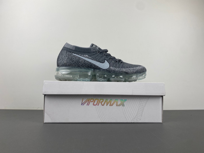 NIKE AIR VAPORMAX
