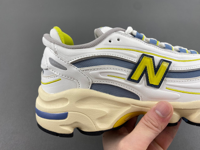 NEW BALANCE 1000 
