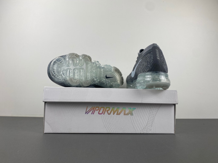 NIKE AIR VAPORMAX