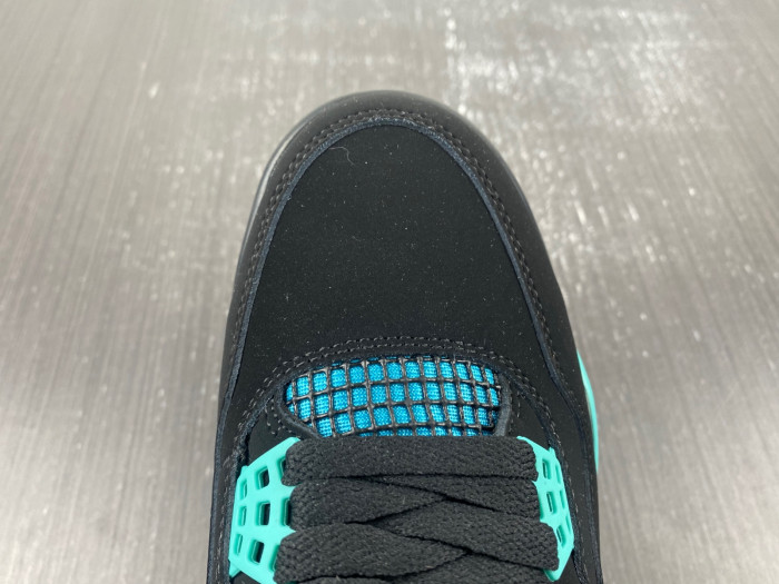JORDAN 4 RETRO SB