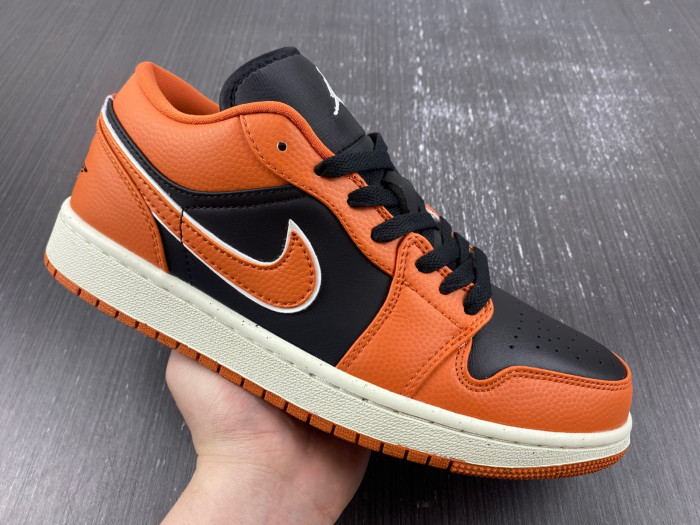 Jordan 1 Low SE Sport Spice (Women