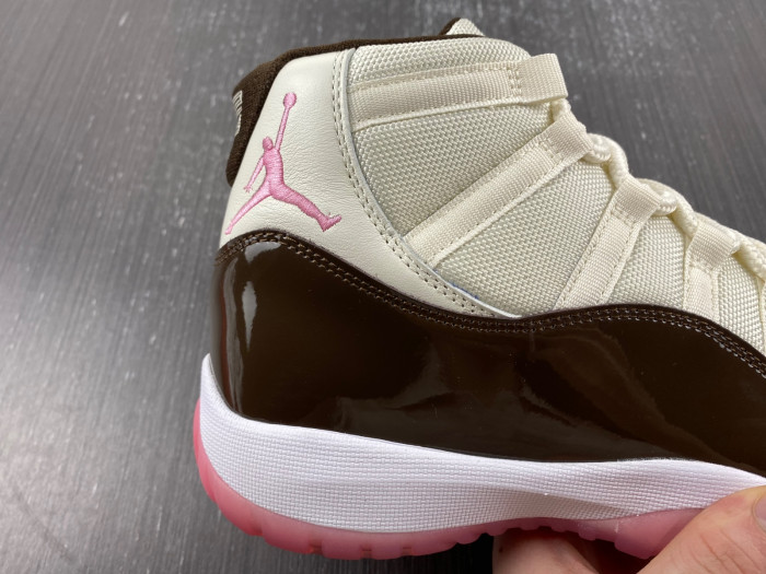 Air Jordan 11