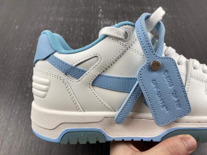 OFW SNEAKER