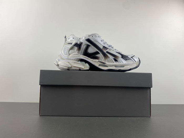 RUNNER SNEAKER RS096