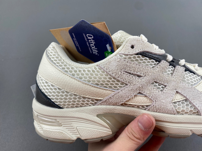 As*ic*s hal studios x gel 1130