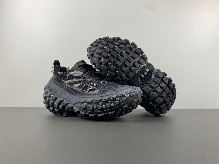 DEFENDER SNEAKER DS030