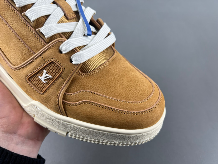 LV TRAINER SNEAKER LVT-000629