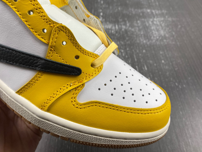 Travis Scott x Air Jordan 1