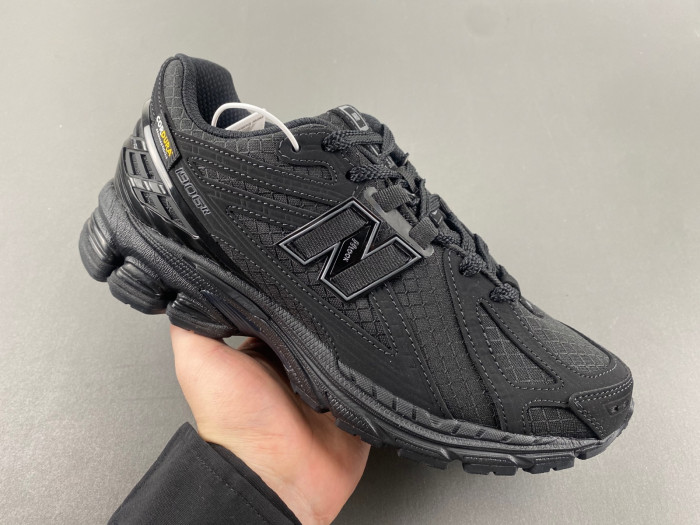 New Balance 1906R Cordura 