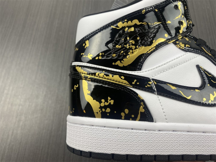 AIR JORDAN 1 MID 999