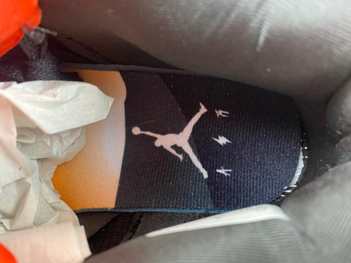 Air Jordan 4