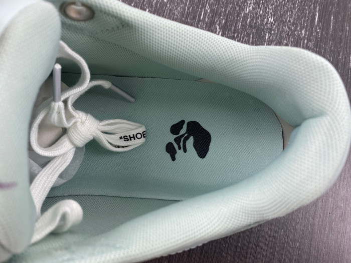 OFW SNEAKER