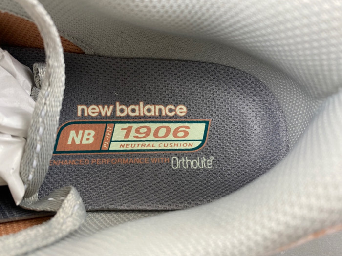 New Balance 1906W 