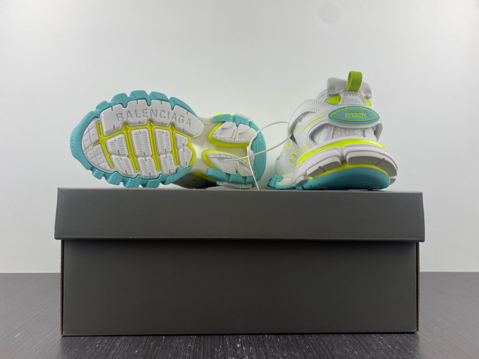 TRACK SNEAKER TS052