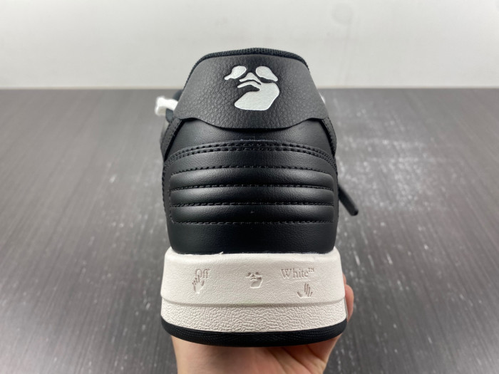 OFW SNEAKER