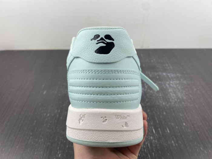 OFW SNEAKER