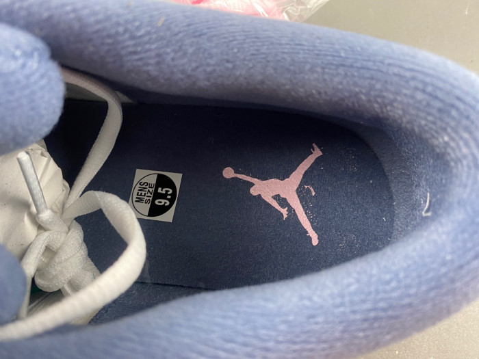 Air Jordan 4 RM
