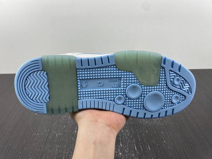 OFW SNEAKER