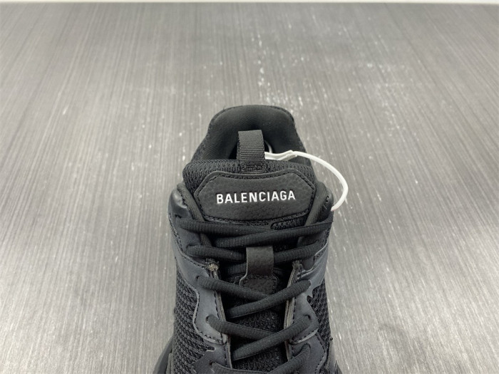 TRACK SNEAKER TS048