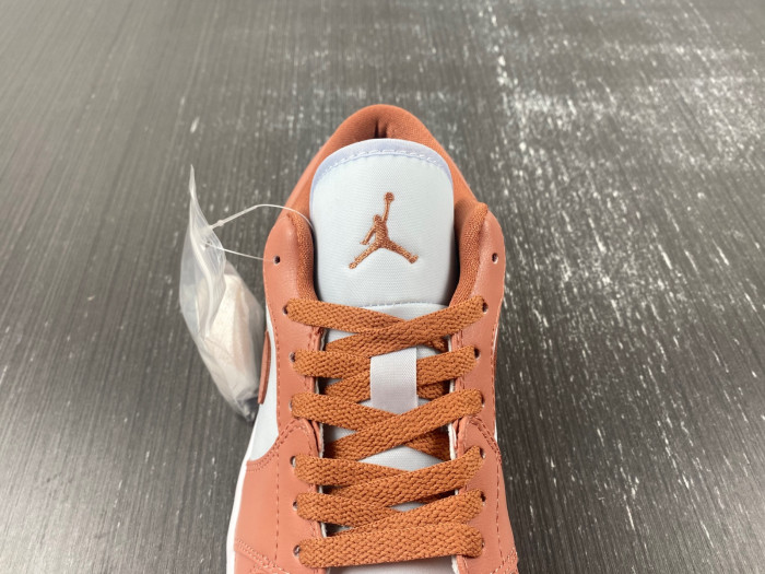Jordan 1 Low Sky J Orange DC0774-080