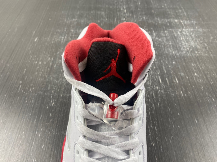Jordan 5 Retro Fire Red Black Tongue (2013) 136027-120
