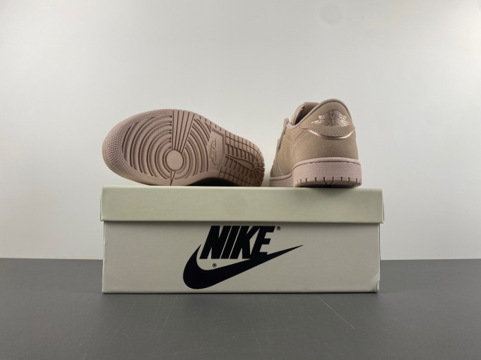 Air Jordan 1 Retro Low NS