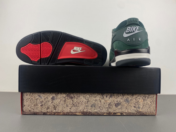 Air Jordan 4 RM SP