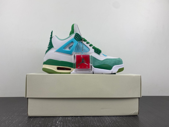 Air Jordan 4