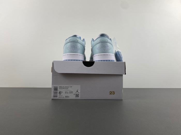 AIR JORDAN 1 LOW