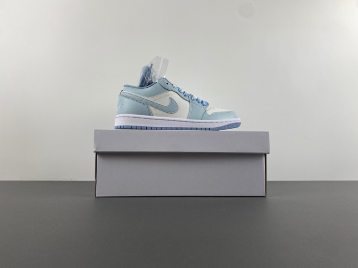 AIR JORDAN 1 LOW